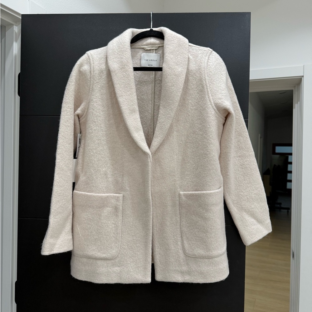 Aritzia Cream Blazer with Shawl Collar and Soft Texture